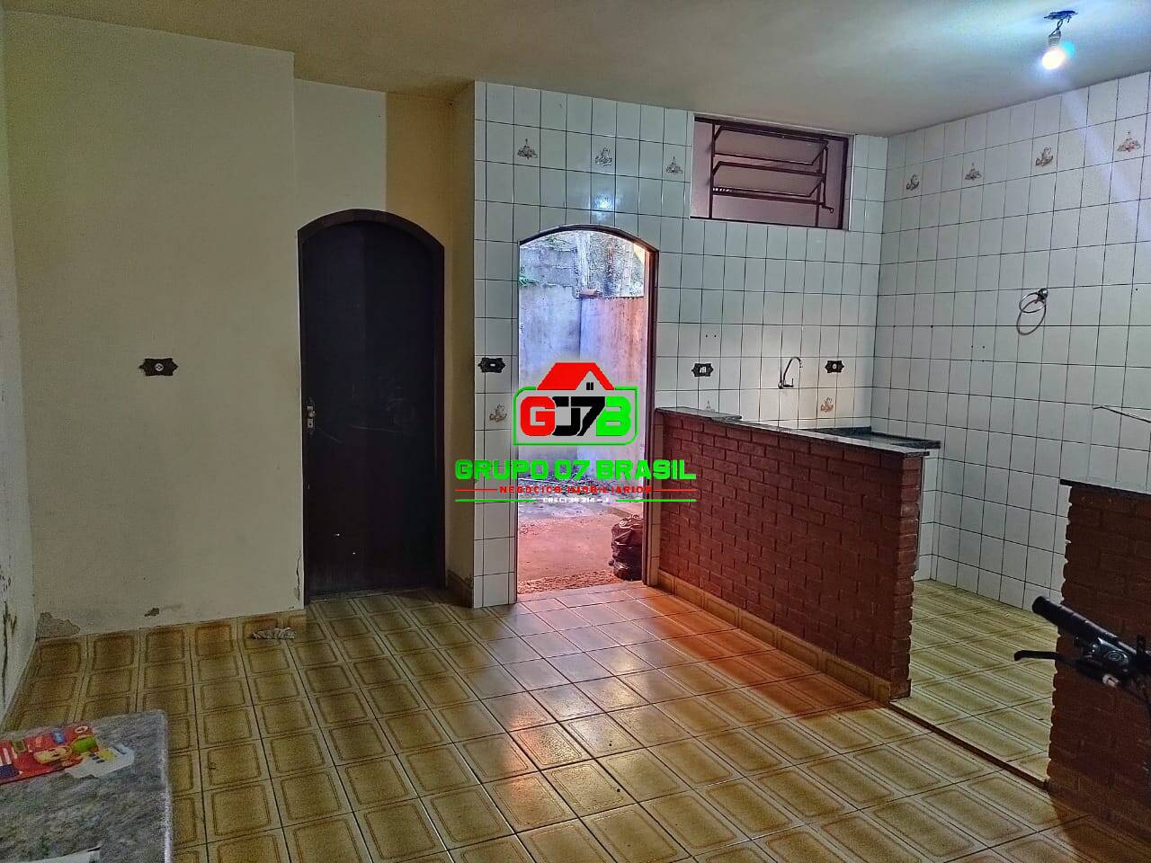 Casa à venda com 2 quartos, 90m² - Foto 11