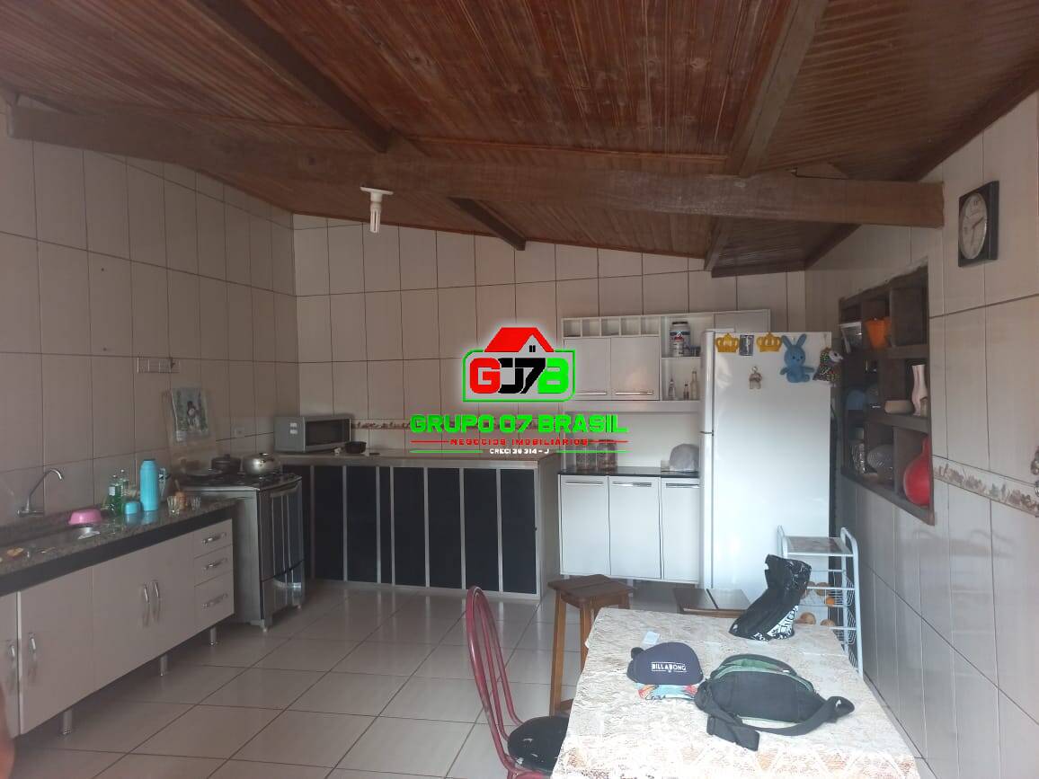 Casa à venda com 2 quartos, 100m² - Foto 5