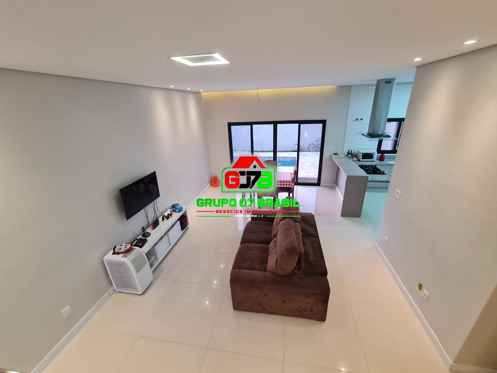 Casa à venda e aluguel com 3 quartos, 240m² - Foto 31