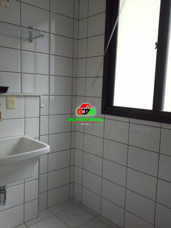 Apartamento à venda e aluguel com 2 quartos, 65m² - Foto 5