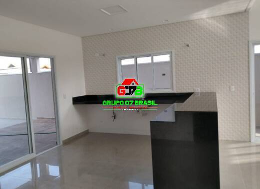 Casa à venda com 3 quartos, 250m² - Foto 4