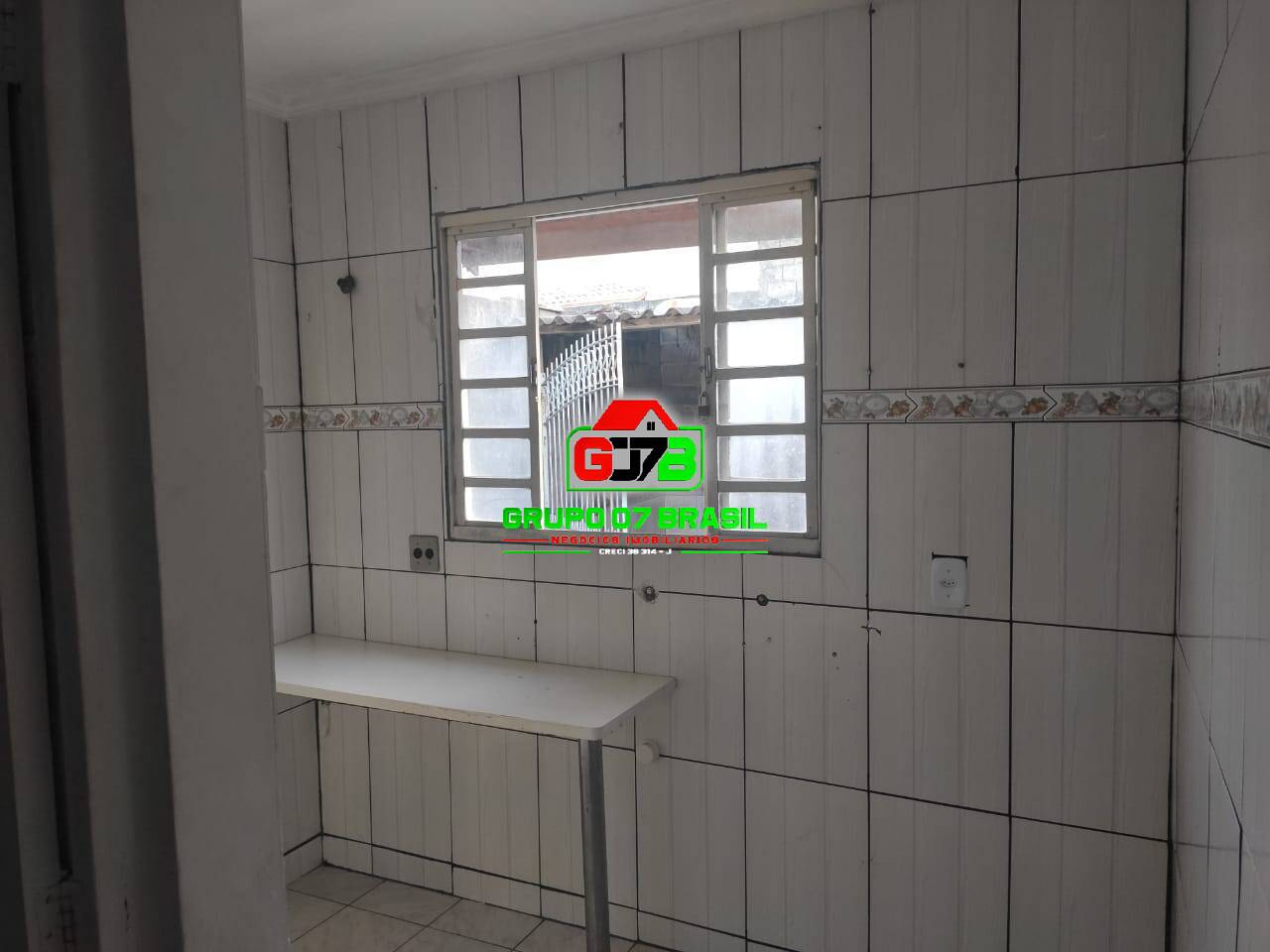 Casa à venda com 2 quartos, 50m² - Foto 14