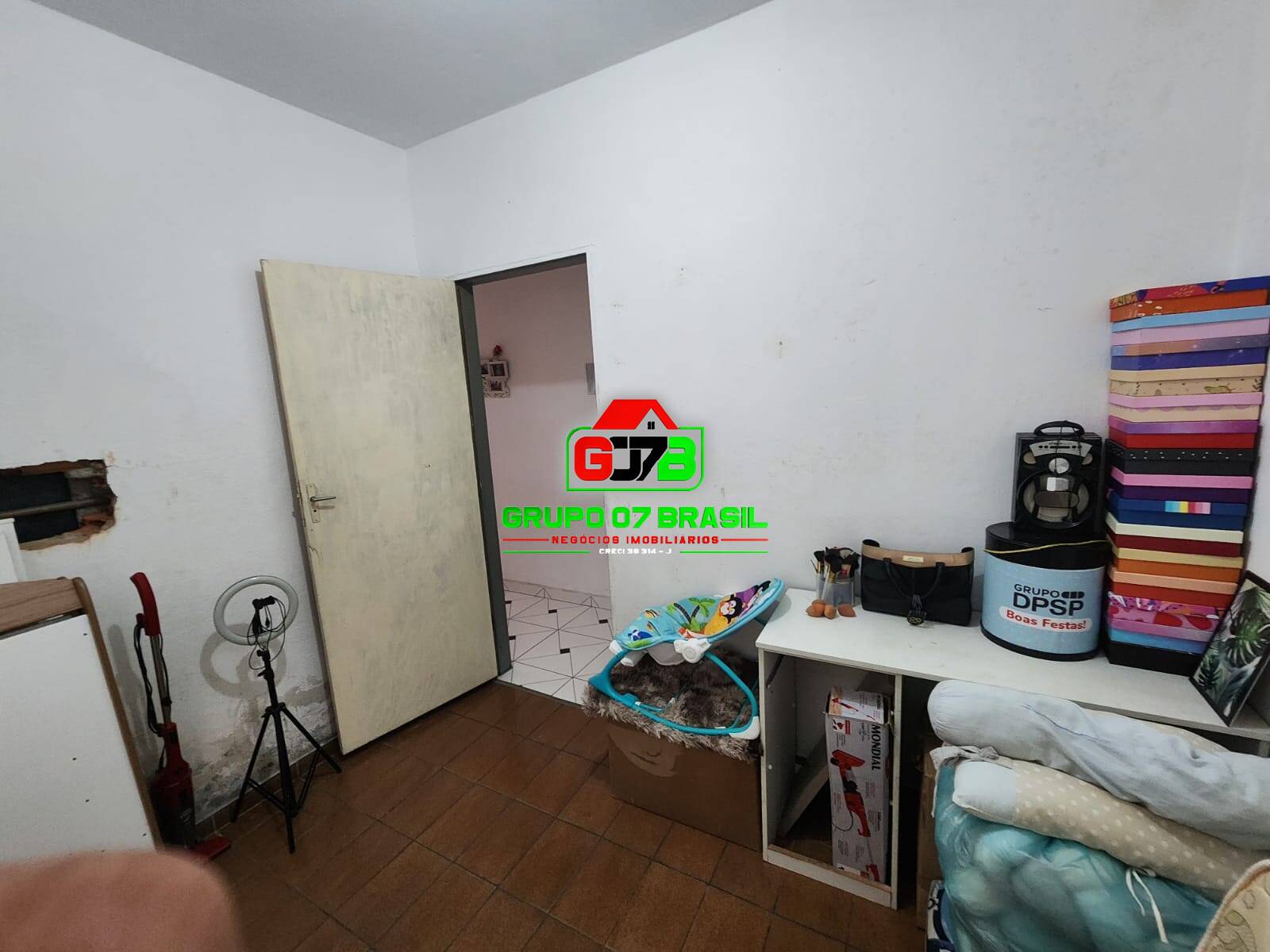 Casa à venda com 2 quartos, 250m² - Foto 6