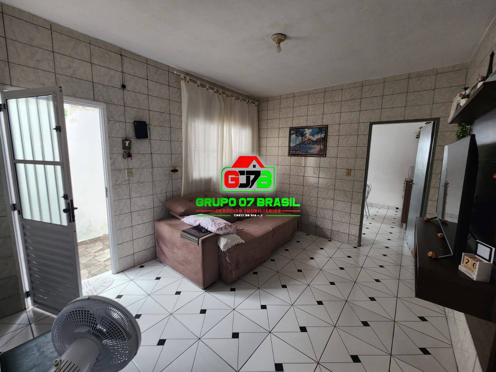 Casa à venda com 2 quartos, 250m² - Foto 2