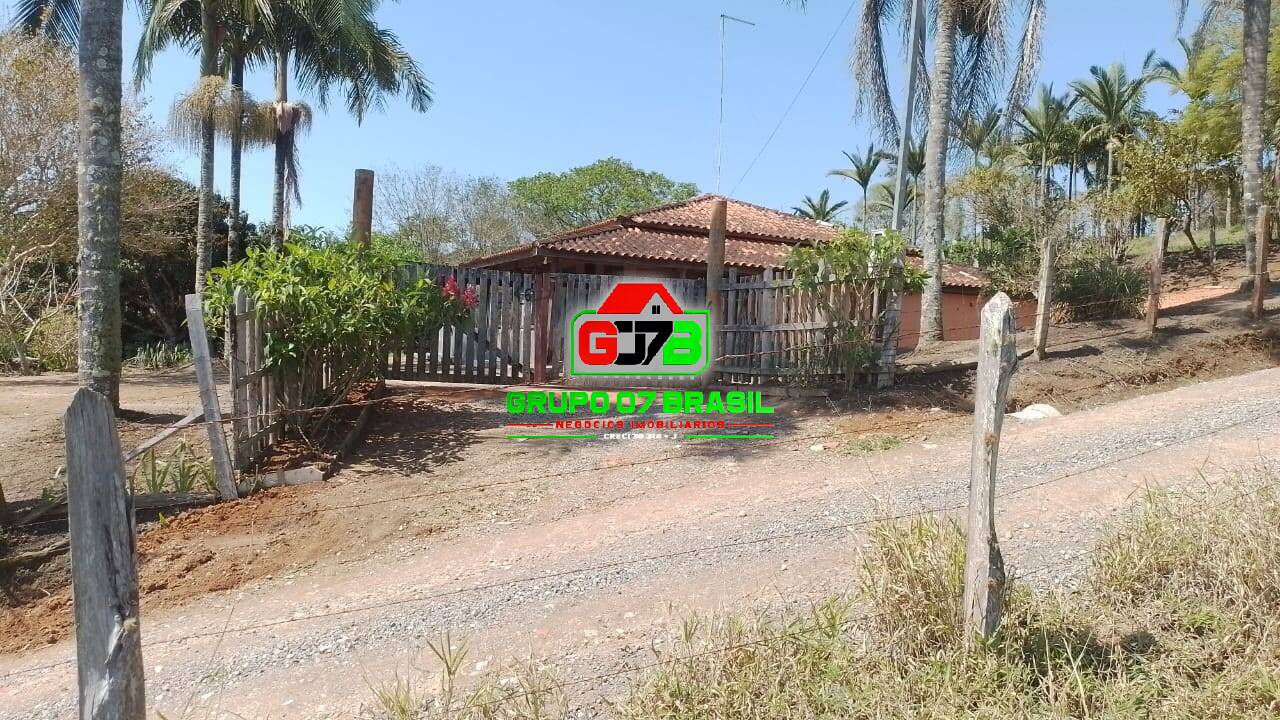 Fazenda à venda com 3 quartos, 20800m² - Foto 1