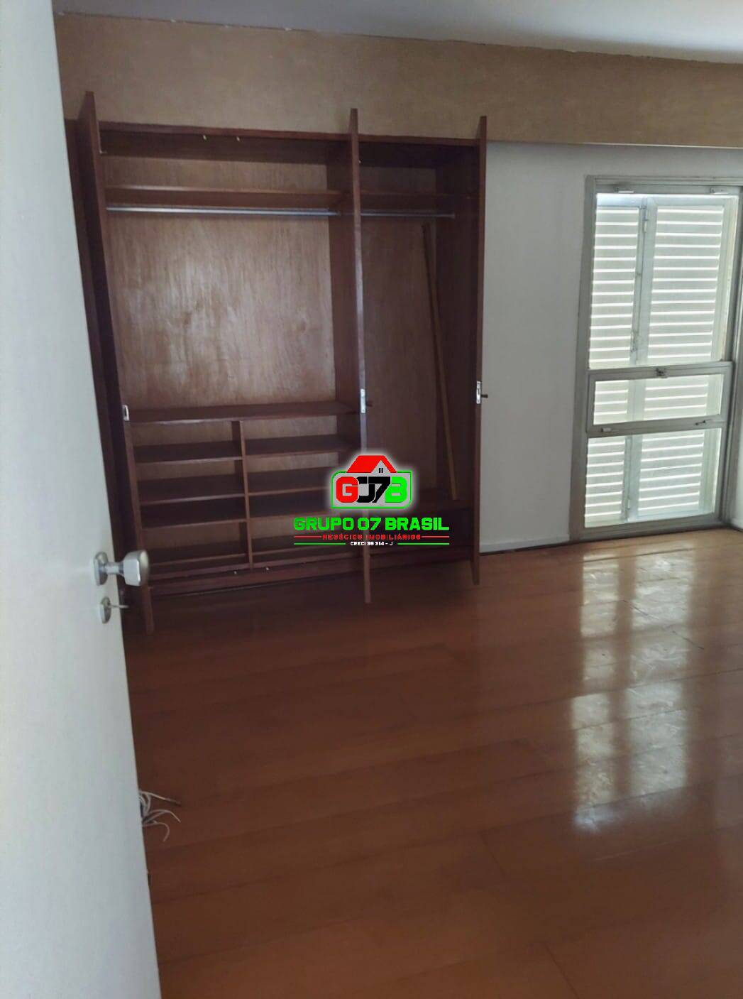 Apartamento à venda com 3 quartos, 100m² - Foto 3