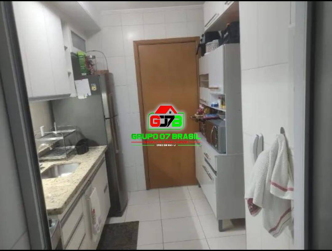 Apartamento à venda com 3 quartos, 77m² - Foto 9