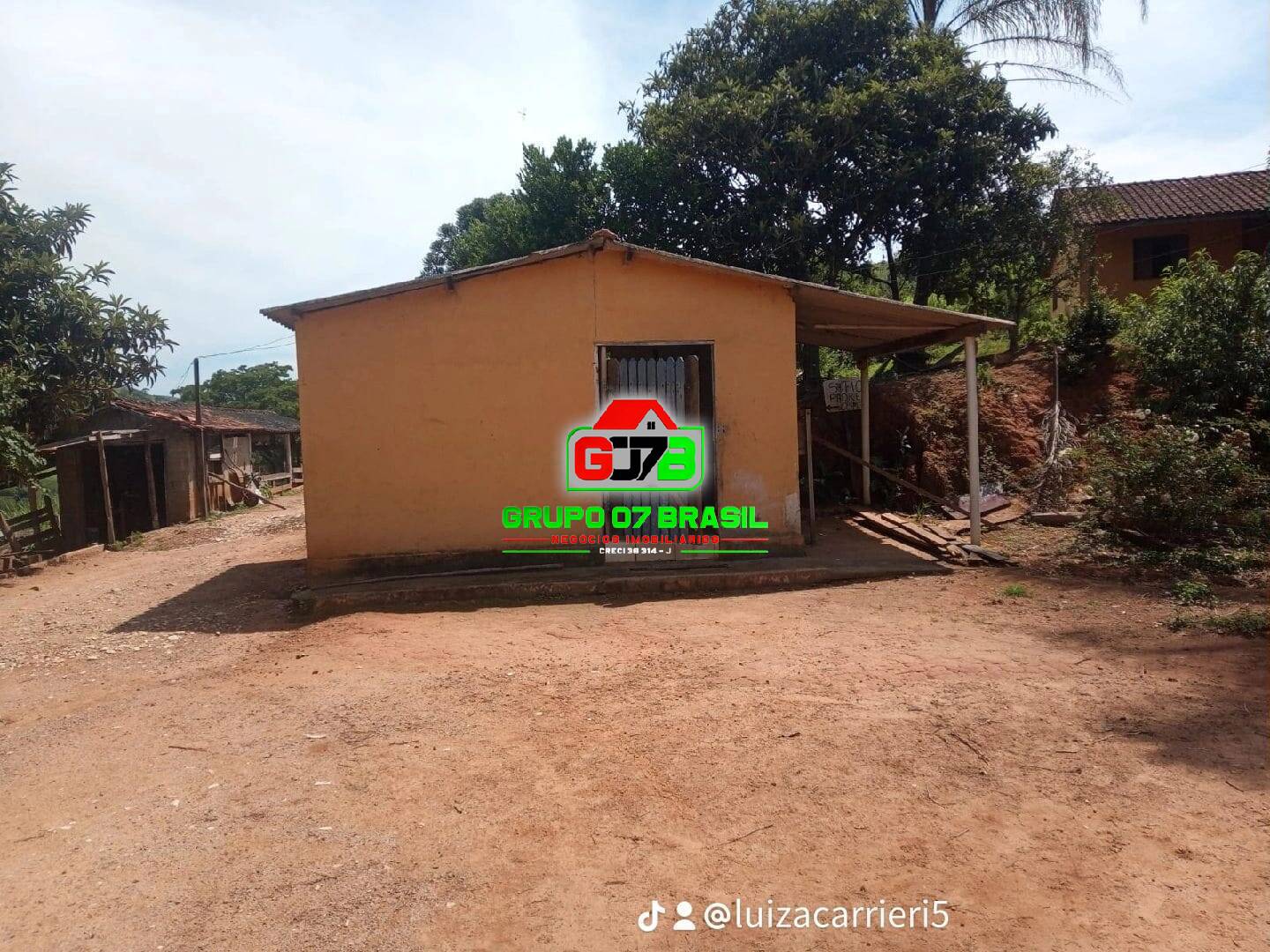 Fazenda à venda com 2 quartos, 80m² - Foto 4