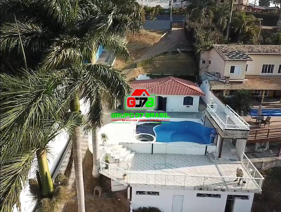 Fazenda à venda com 3 quartos, 1360m² - Foto 2