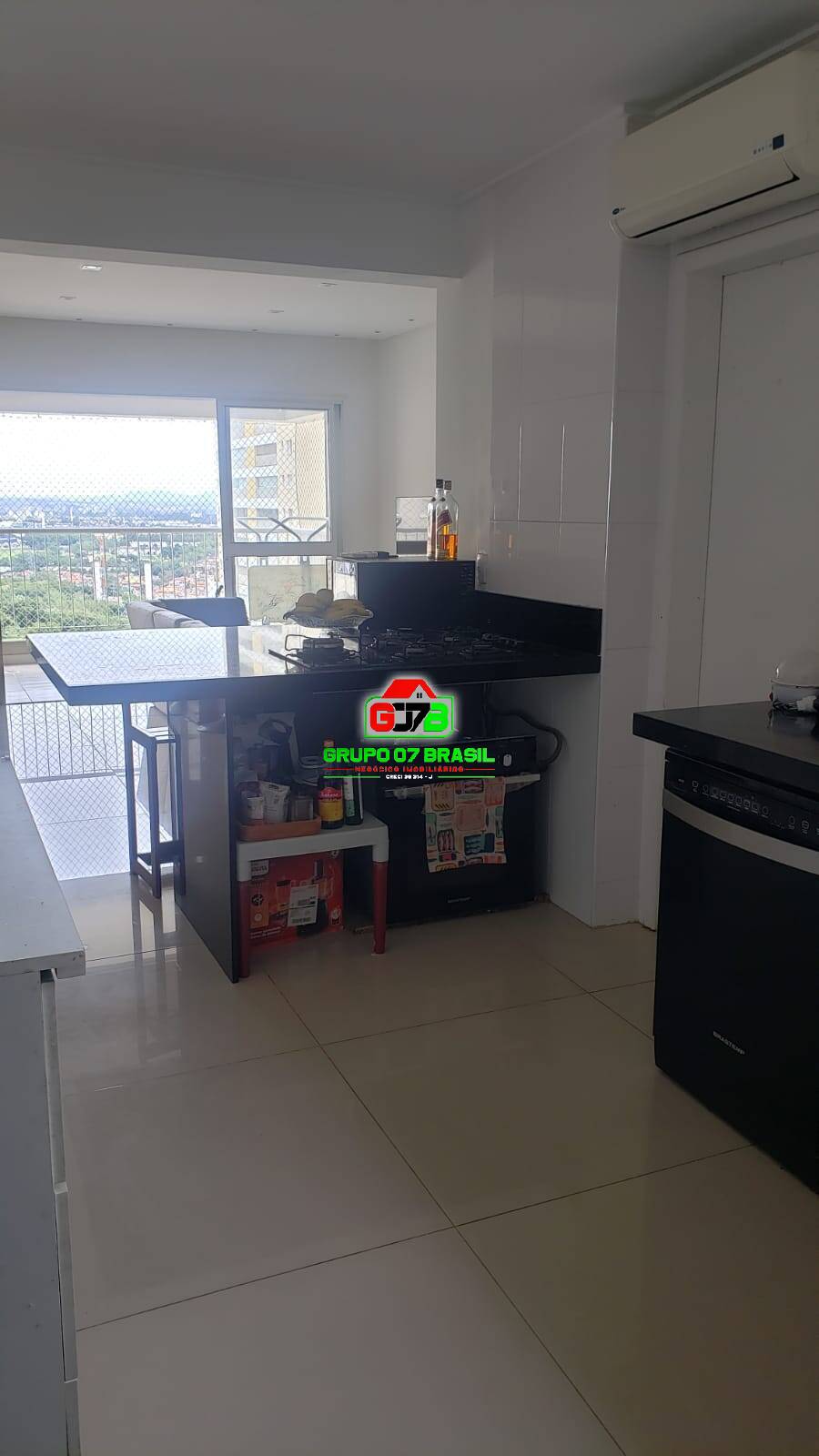 Apartamento à venda com 3 quartos, 100m² - Foto 2