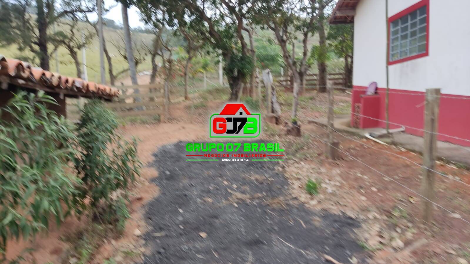 Fazenda à venda com 3 quartos, 2200m² - Foto 25