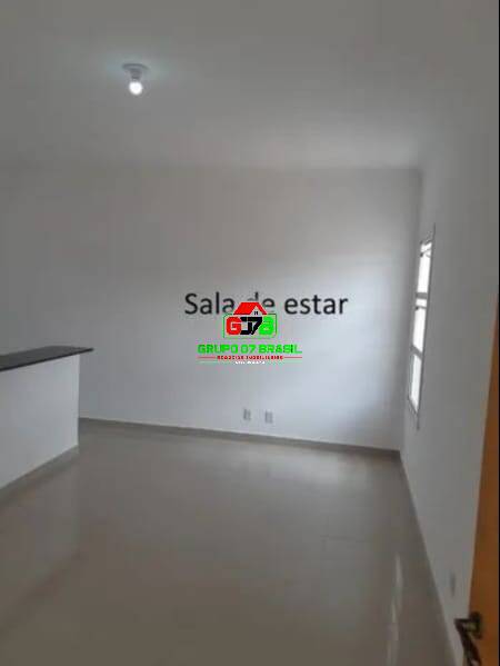 Casa à venda com 2 quartos, 175m² - Foto 2