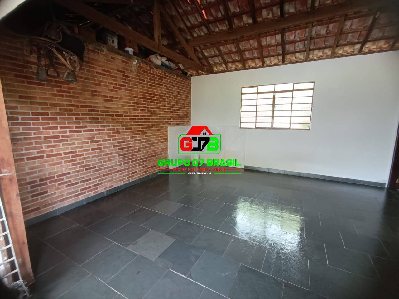 Fazenda à venda com 5 quartos, 8500m² - Foto 2