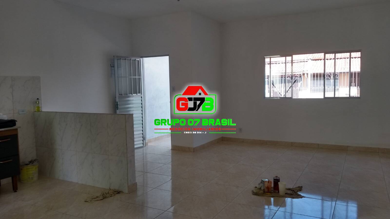 Casa à venda com 2 quartos, 150m² - Foto 1