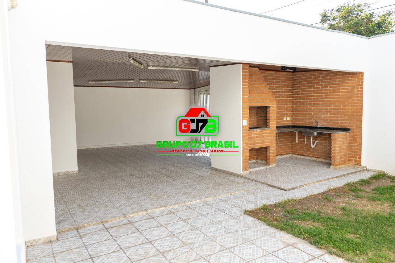 Casa à venda com 4 quartos, 300m² - Foto 3