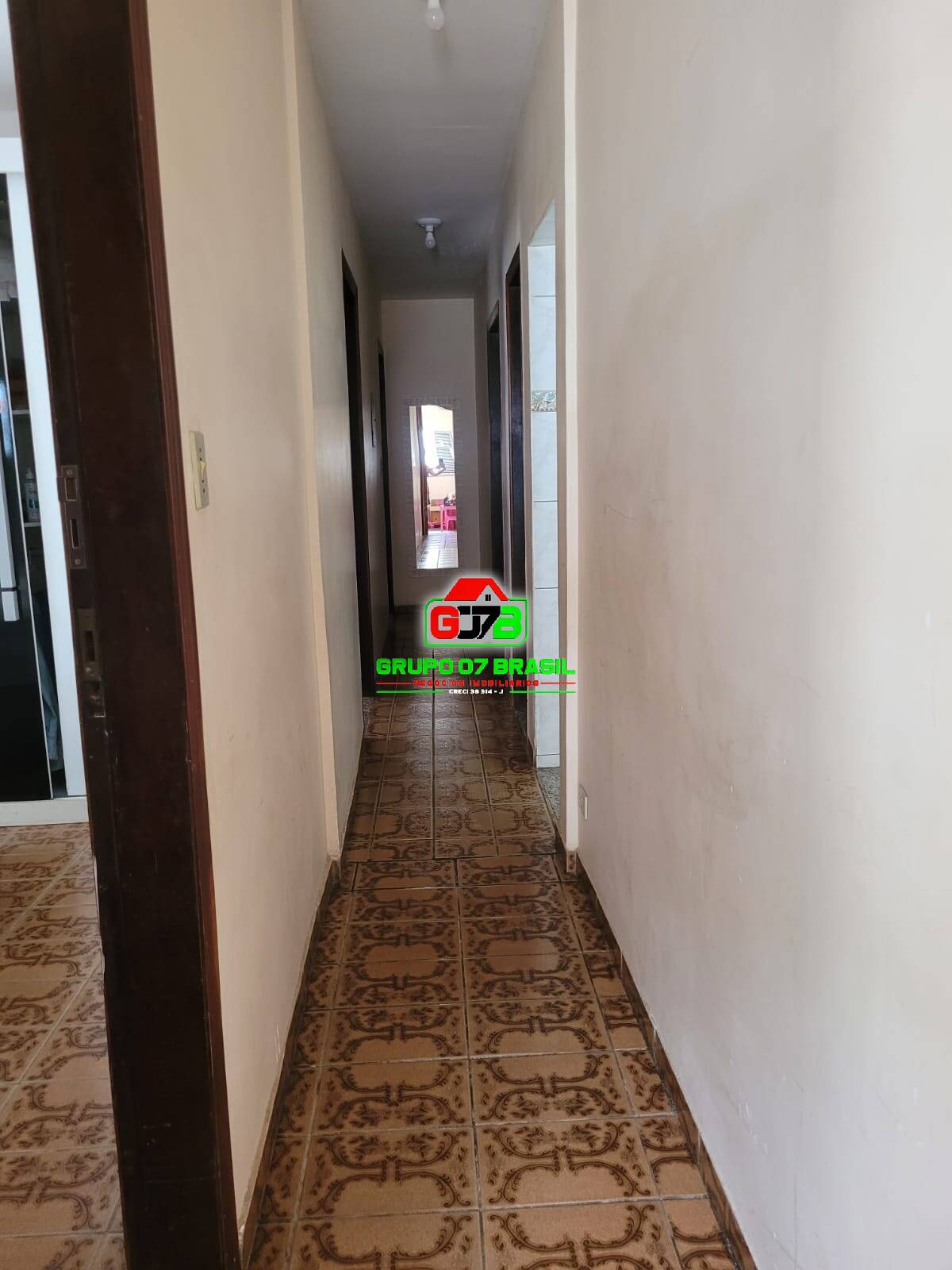 Casa à venda com 4 quartos, 250m² - Foto 3