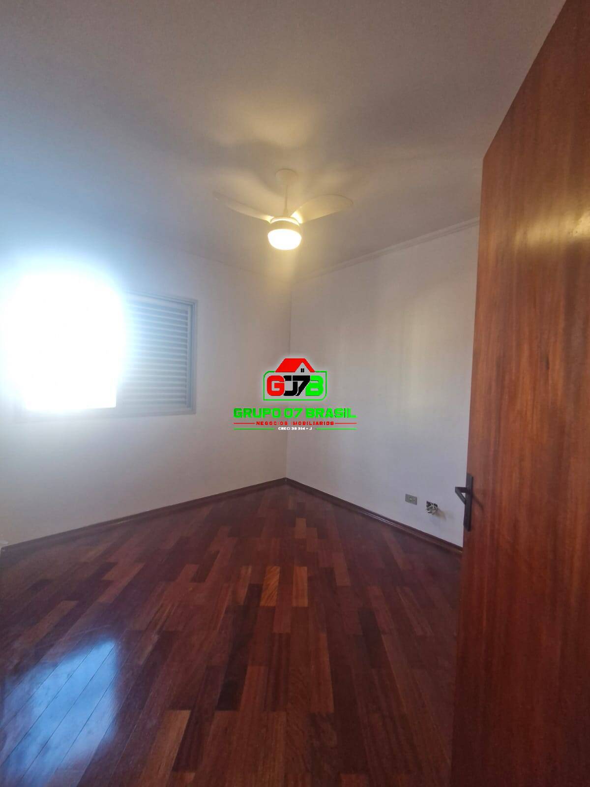 Apartamento à venda com 3 quartos, 81m² - Foto 7