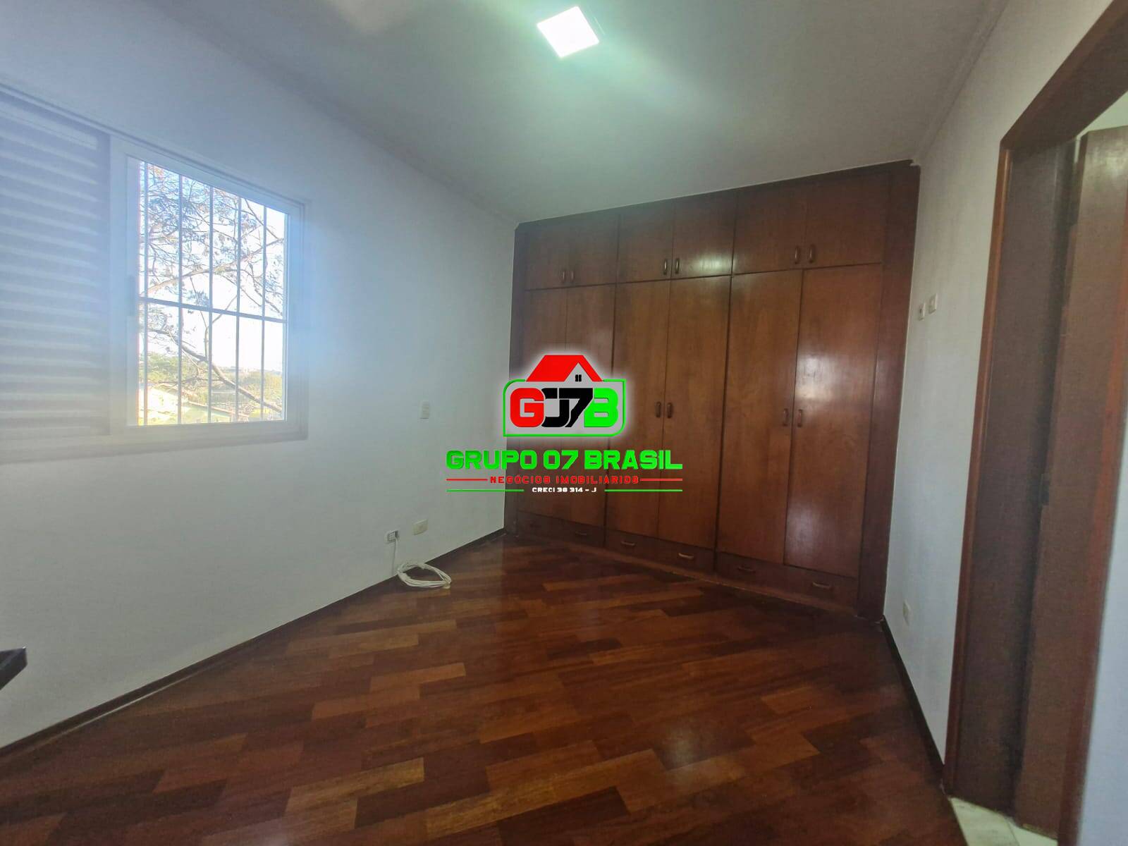 Apartamento à venda com 3 quartos, 81m² - Foto 9