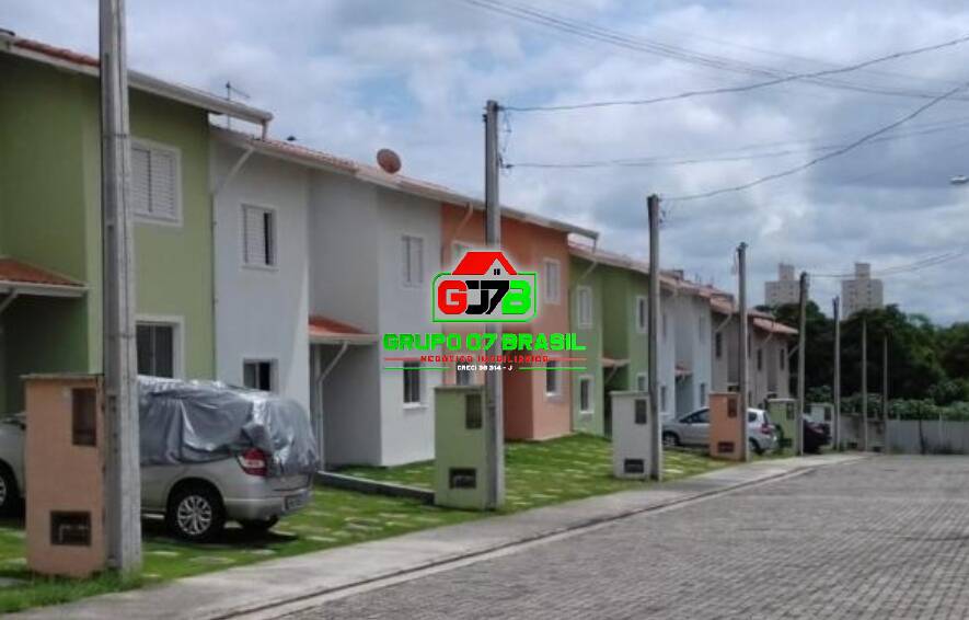 Casa à venda e aluguel com 2 quartos, 100m² - Foto 1