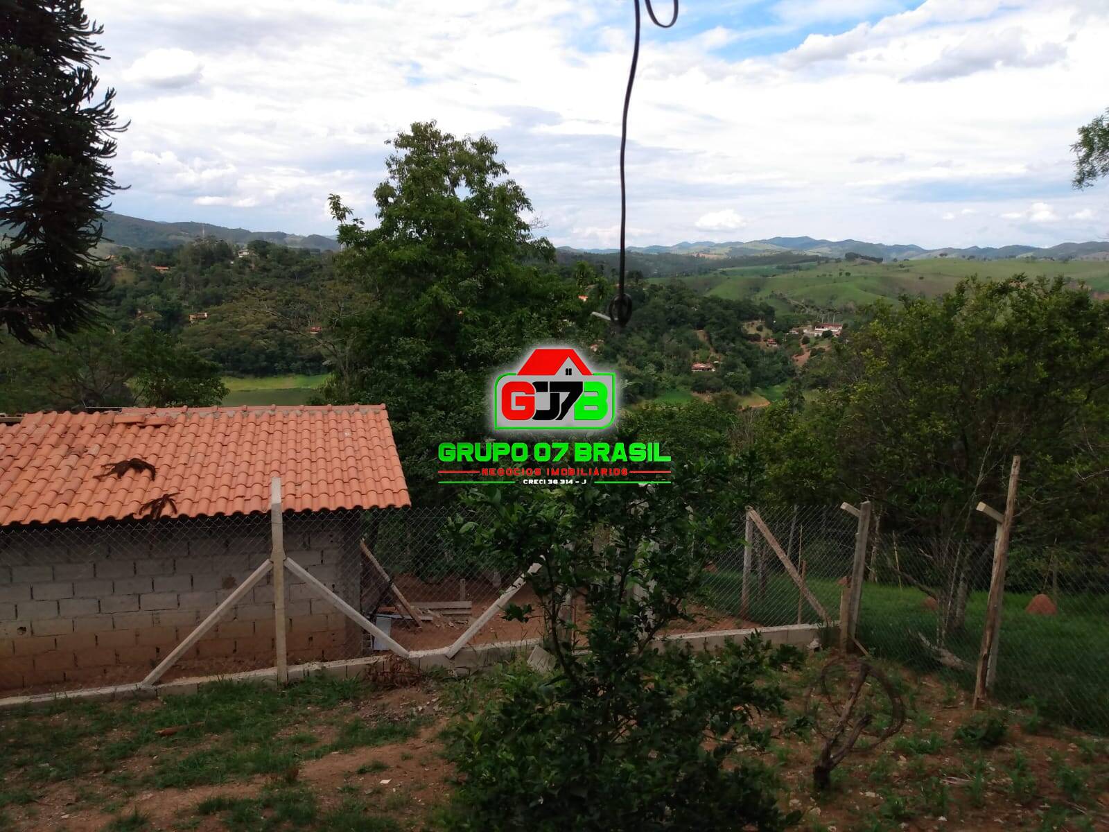 Fazenda à venda com 2 quartos, 80m² - Foto 2