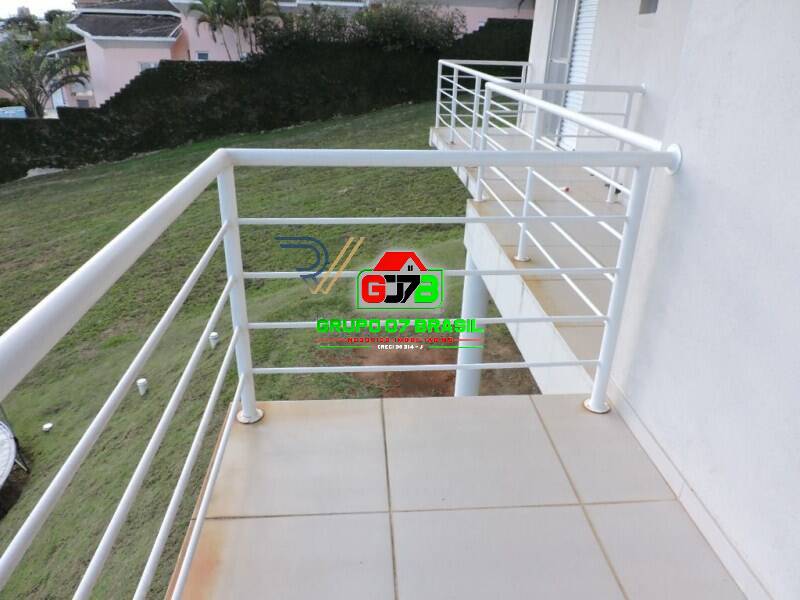 Casa à venda com 3 quartos, 300m² - Foto 4