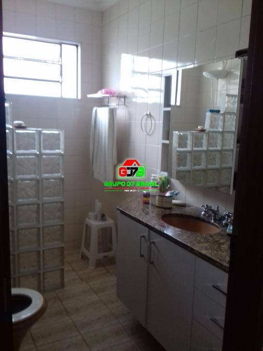 Casa de Condomínio à venda com 3 quartos, 600m² - Foto 27