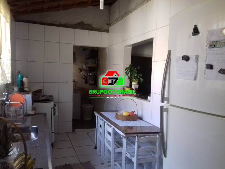 Casa à venda com 5 quartos, 300m² - Foto 9